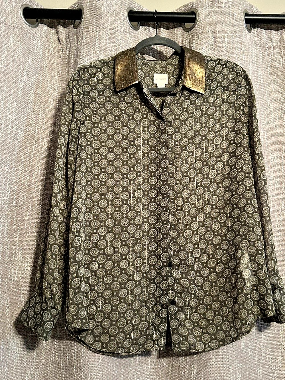 Chico's Printed Sequin Collar Shirt Size Medium Like New